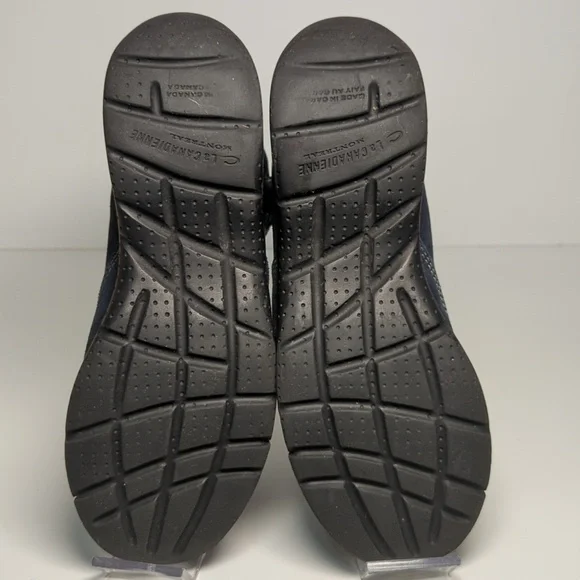 LA Canadienne Trista Suede Ankle boots women's size 6 - Picture 11 of 16